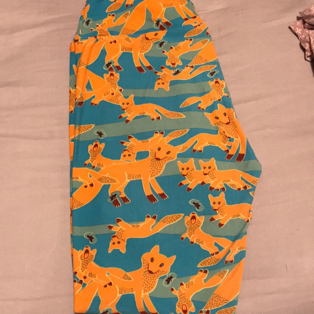 Lularoe fox OS legging